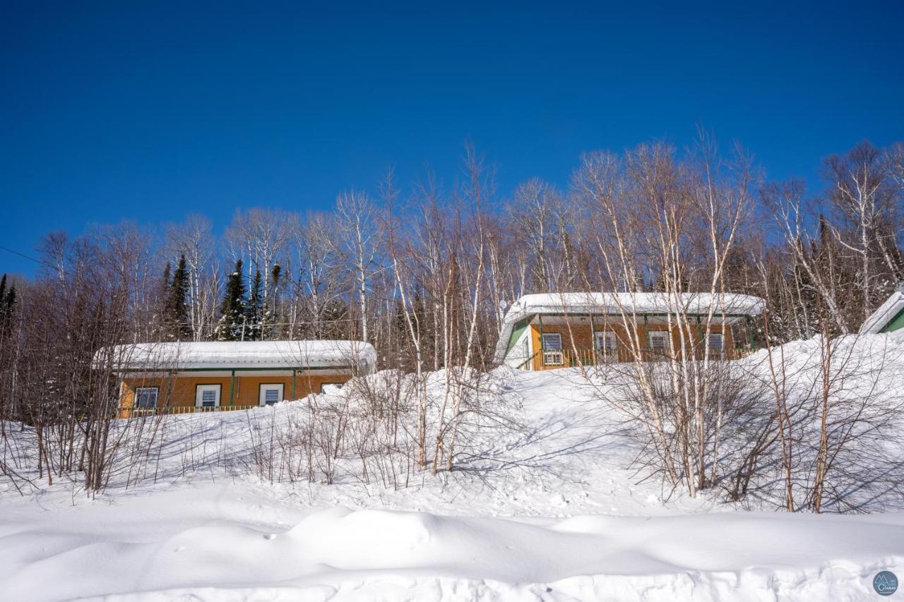 Lac-Bouchette Auberge Eva المظهر الخارجي الصورة