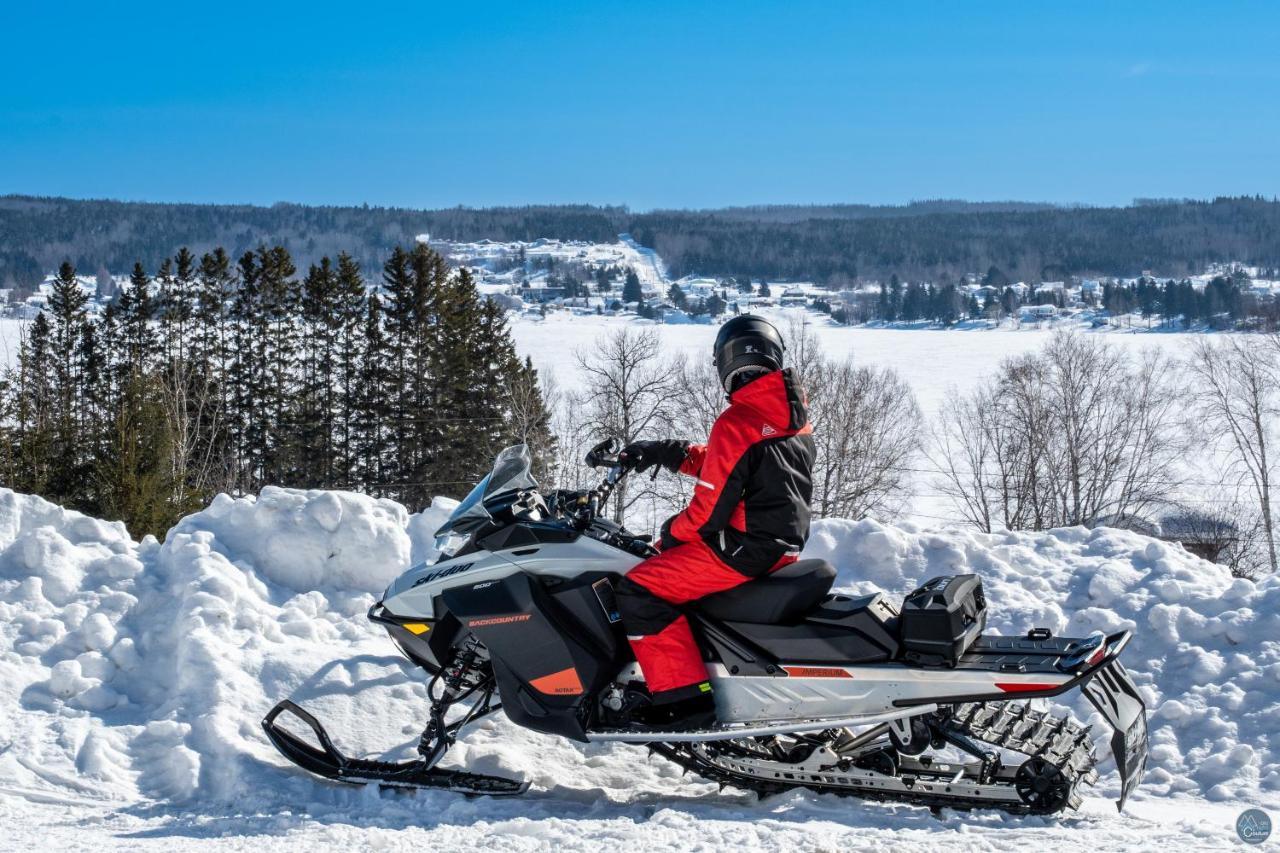 Lac-Bouchette Auberge Eva المظهر الخارجي الصورة